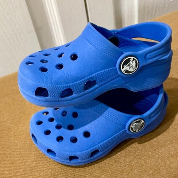 CROCS  CLOG SIZE 4 SLIDE ON BLUE  KAWAII BABIES CONFORTBLE SHOES - Picture 2 of 11